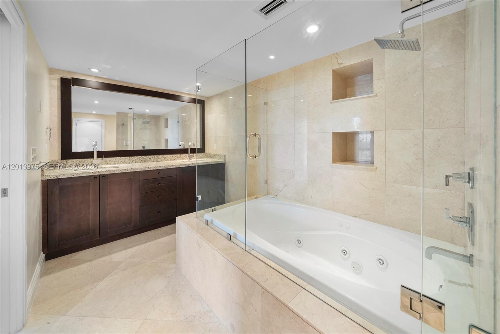 1121 Crandon Blvd #F1203 Key Biscayne, FL 33149