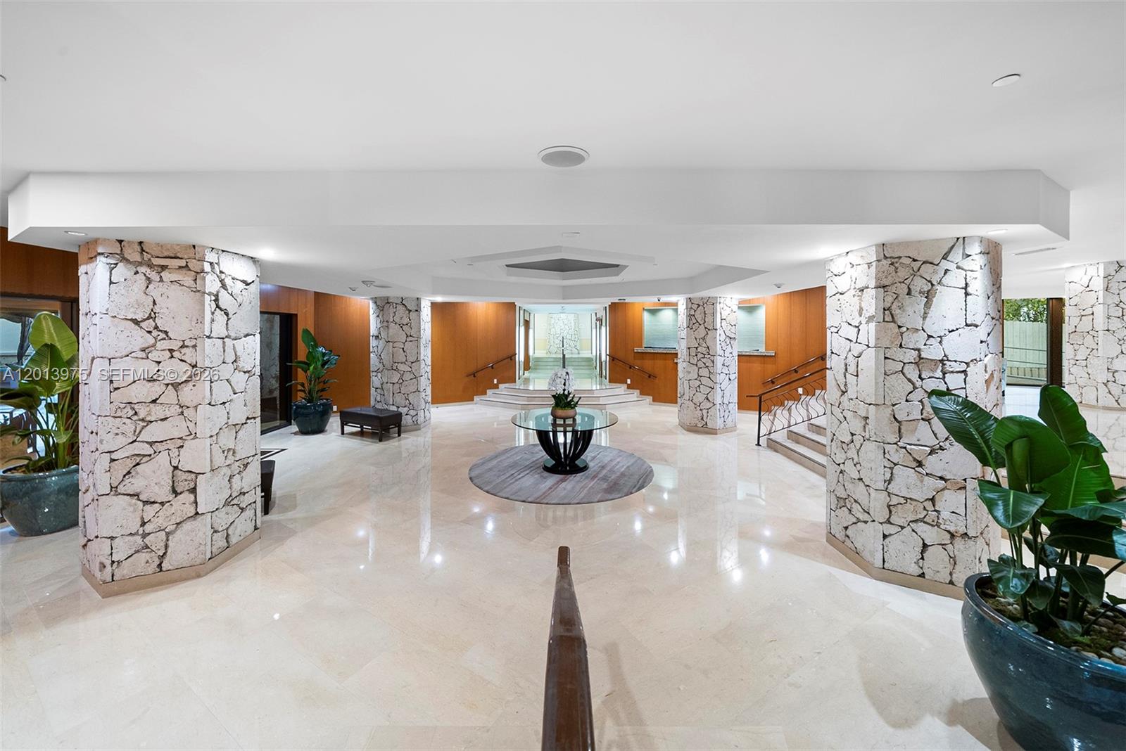 1121 Crandon Blvd #F1203 Key Biscayne, FL 33149