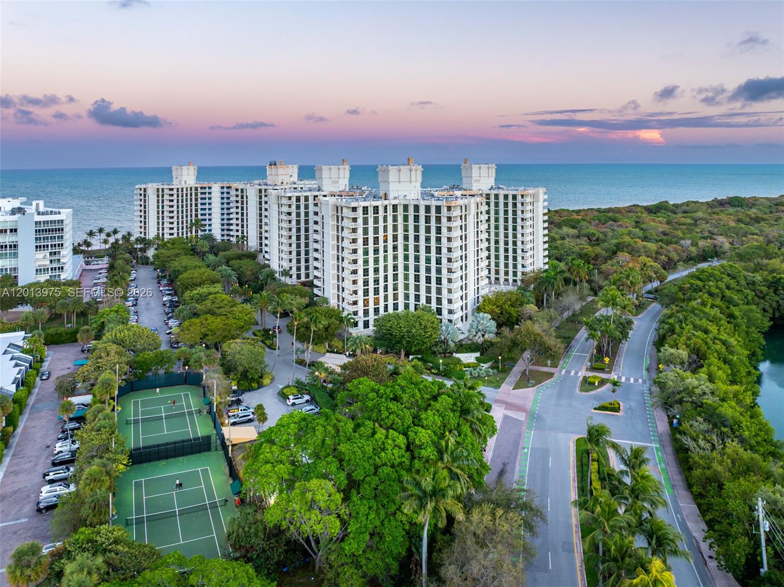 1121 Crandon Blvd #F1203 Key Biscayne, FL 33149