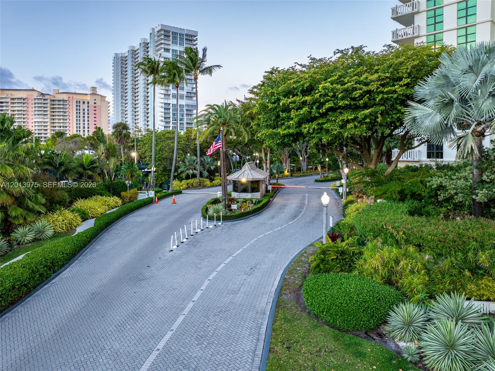 1121 Crandon Blvd #F1203 Key Biscayne, FL 33149