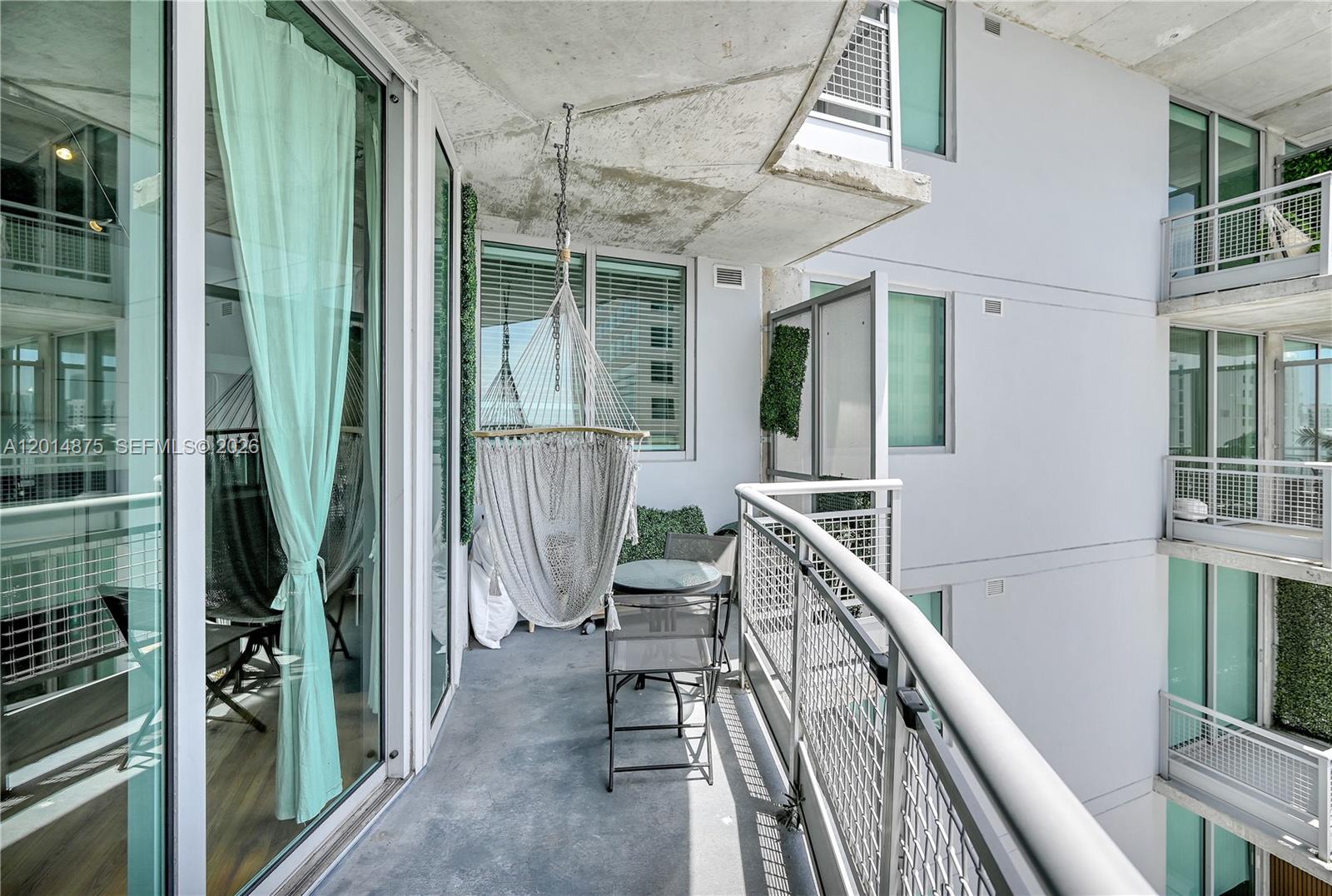 690 SW 1st Ct #1934 Miami, FL 33130