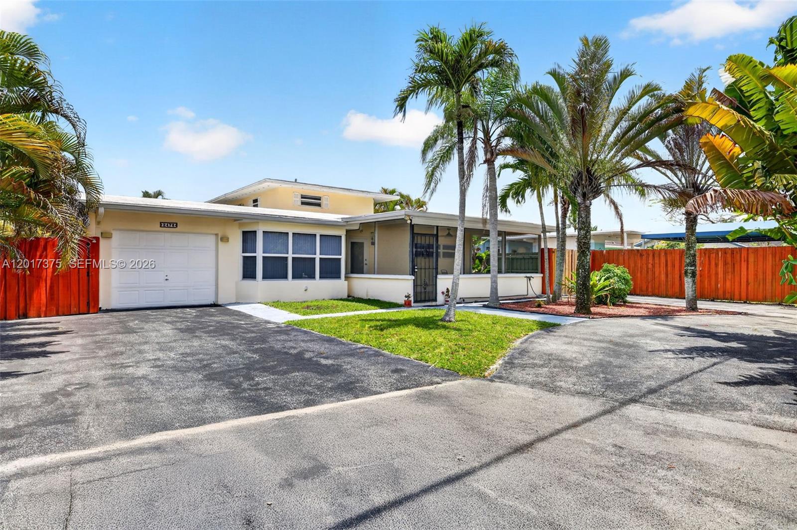 2478 Cat Cay Ln Fort Lauderdale, FL 33312