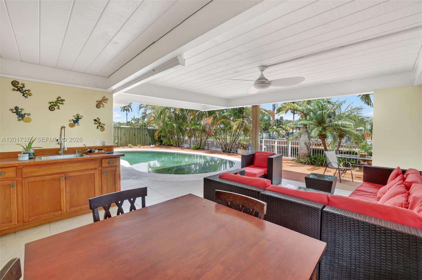 2478 Cat Cay Ln Fort Lauderdale, FL 33312