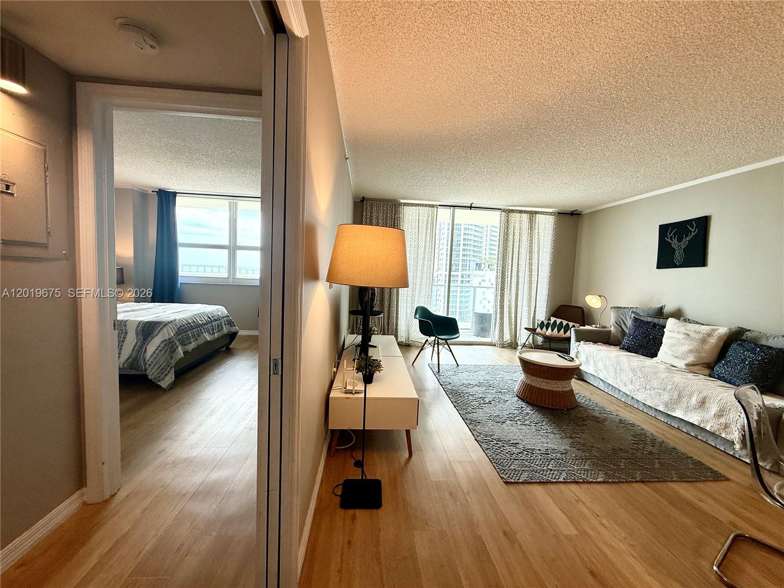 image The Mark on Brickell11