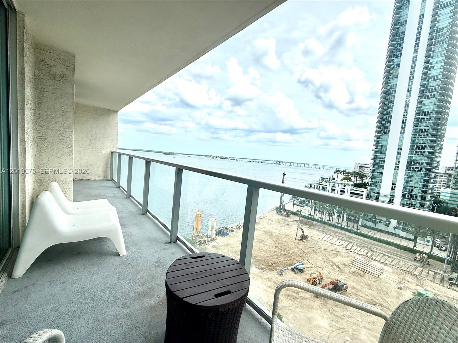 image The Mark on Brickell17