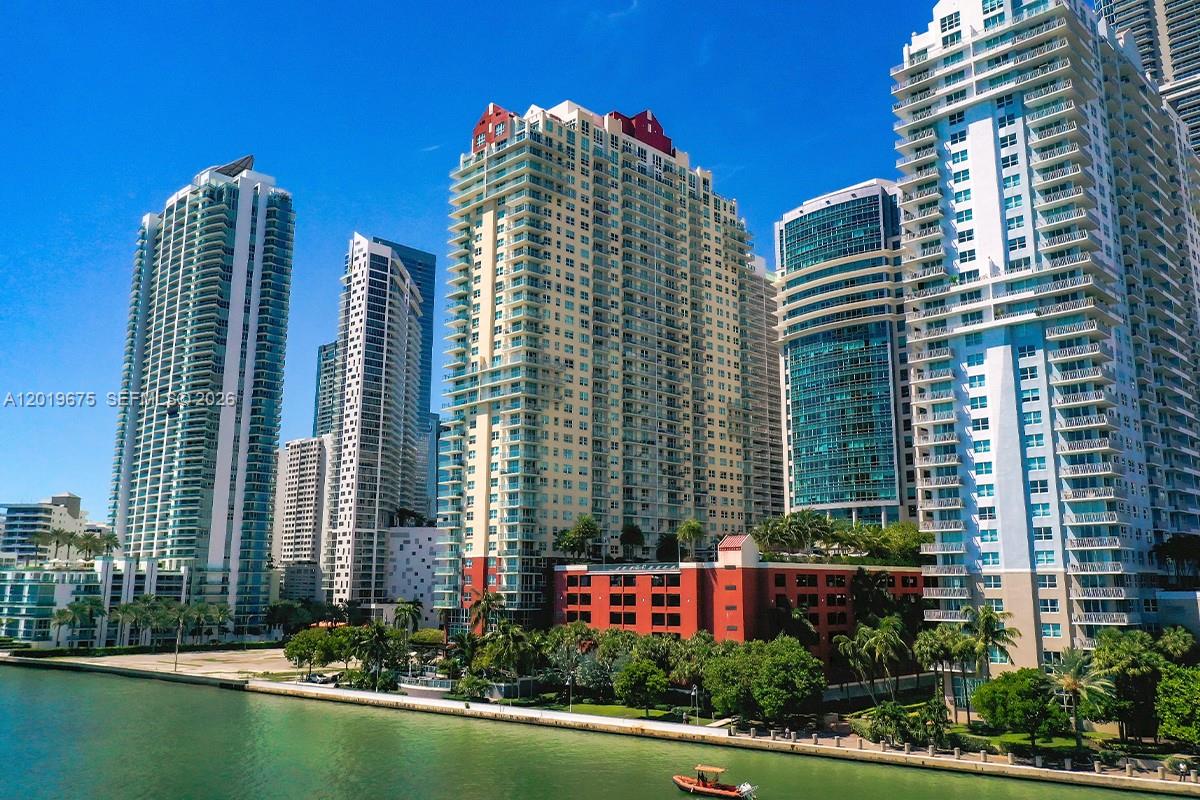 image The Mark on Brickell40