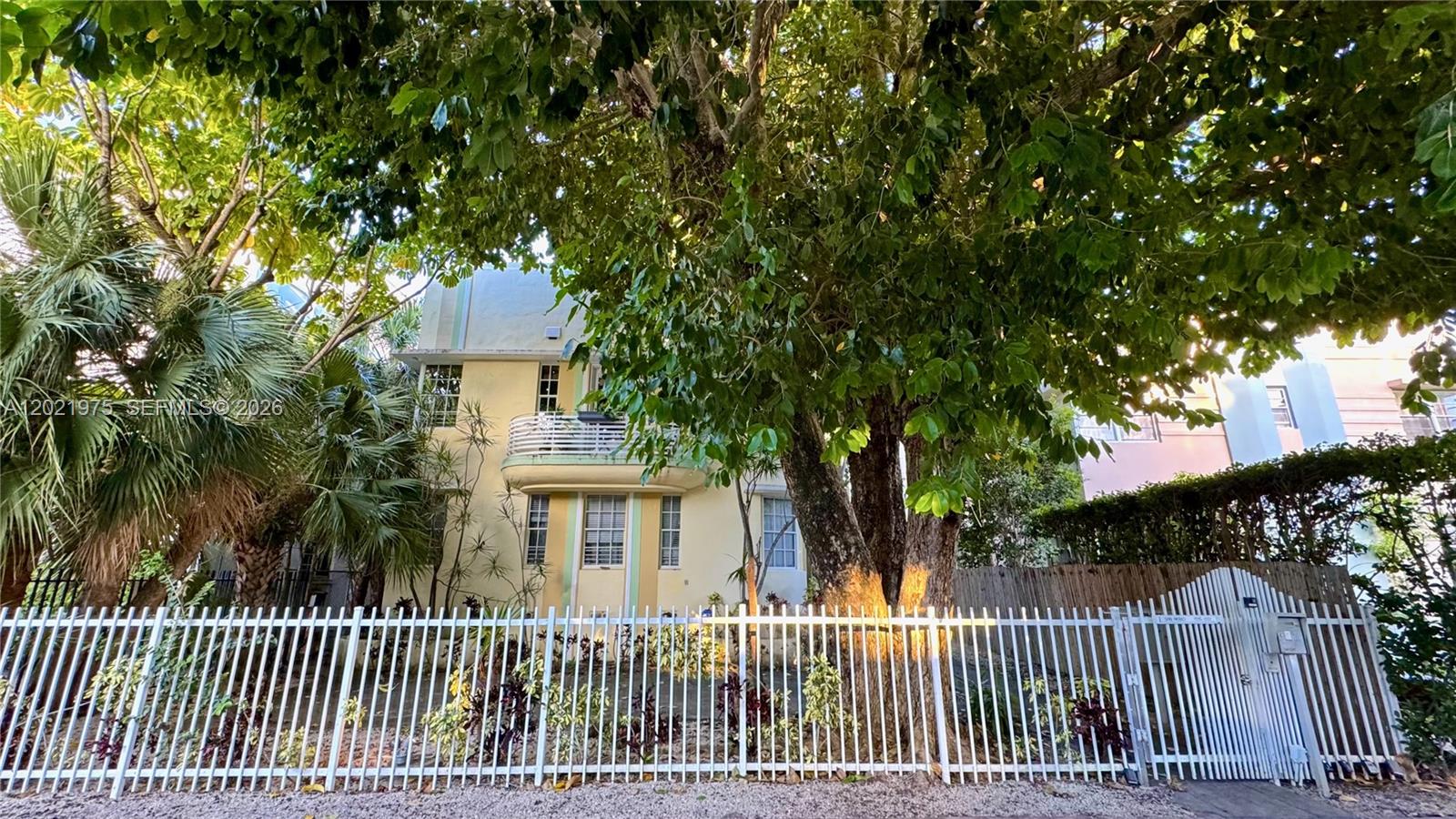 1335 Pennsylvania Ave #3