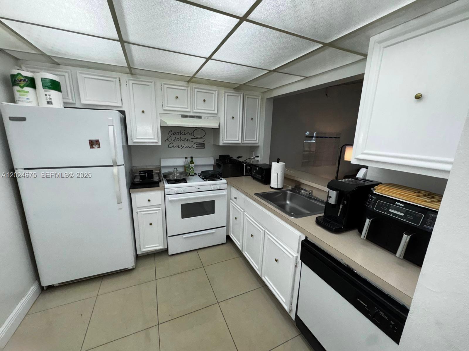 18111 NW 68th Ave #F203 Hialeah, FL 33015