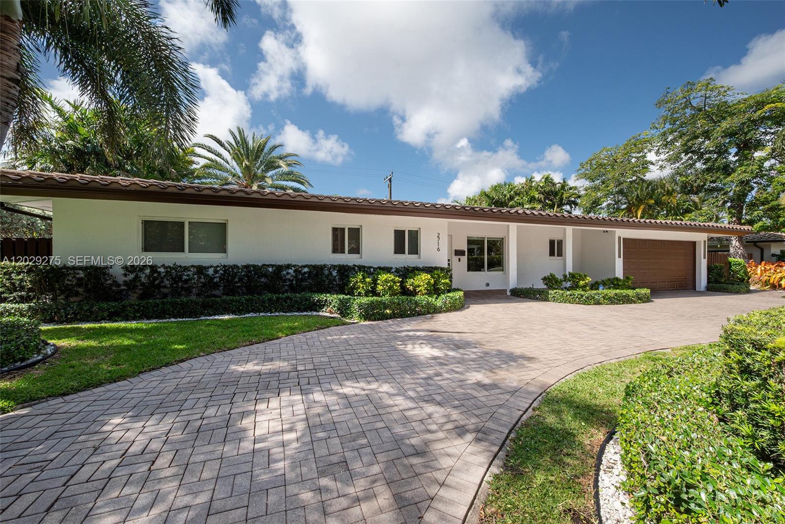2716 NE 29th Ct Fort Lauderdale, FL 33306