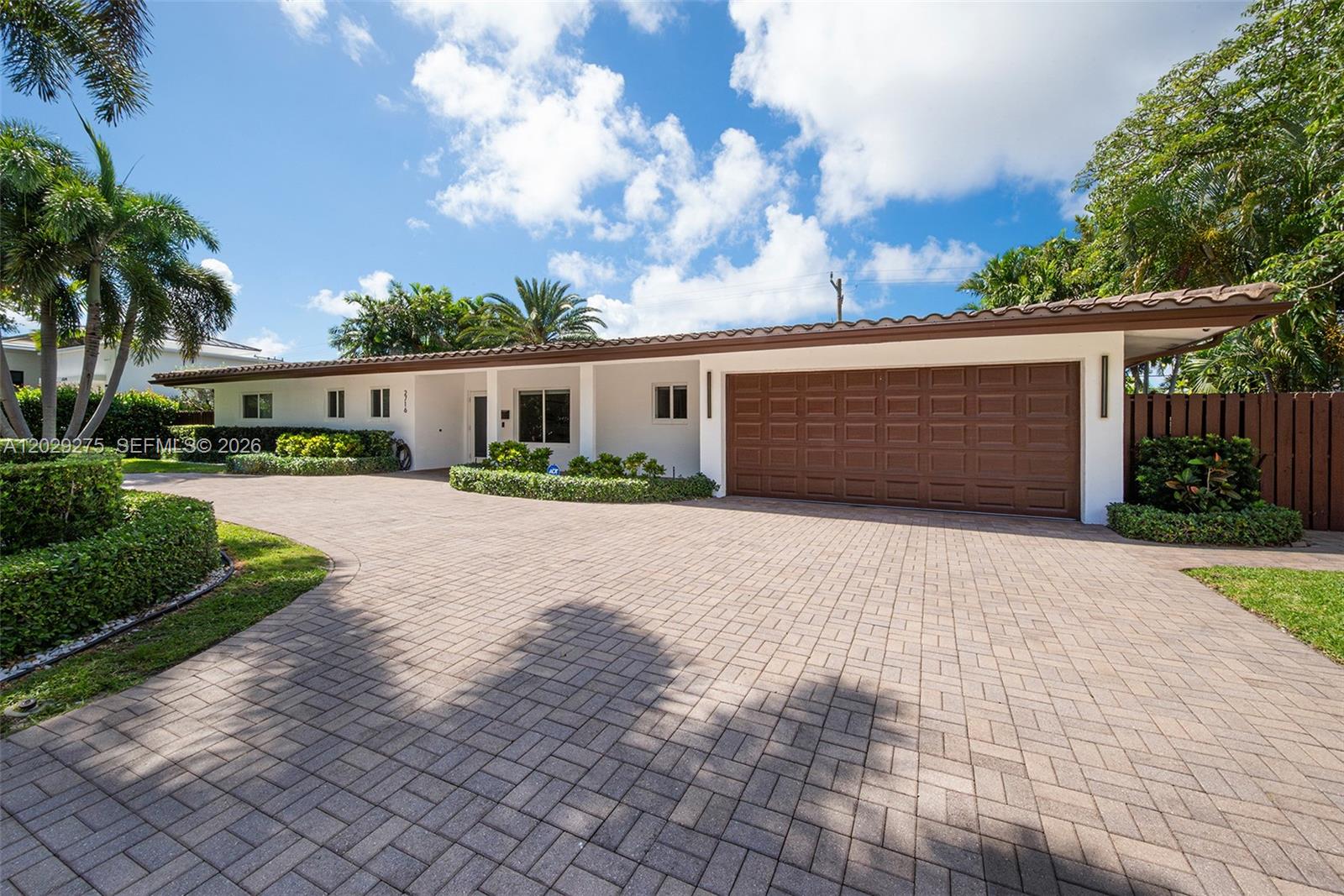 2716 NE 29th Ct Fort Lauderdale, FL 33306