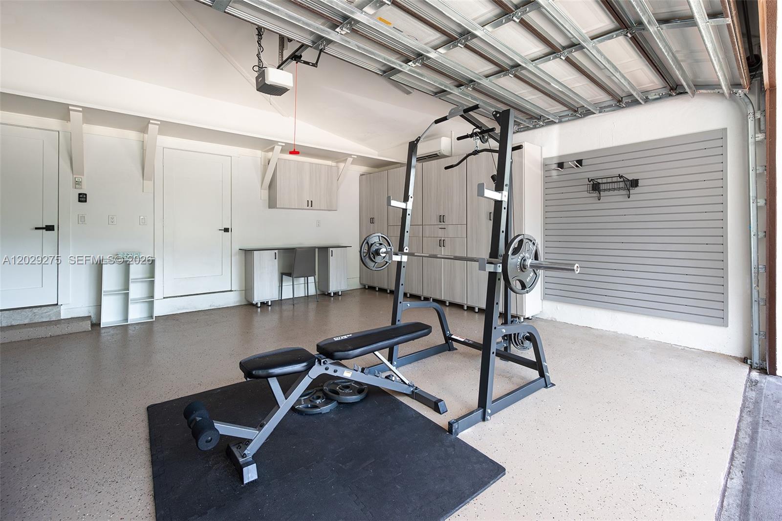 2716 NE 29th Ct Fort Lauderdale, FL 33306