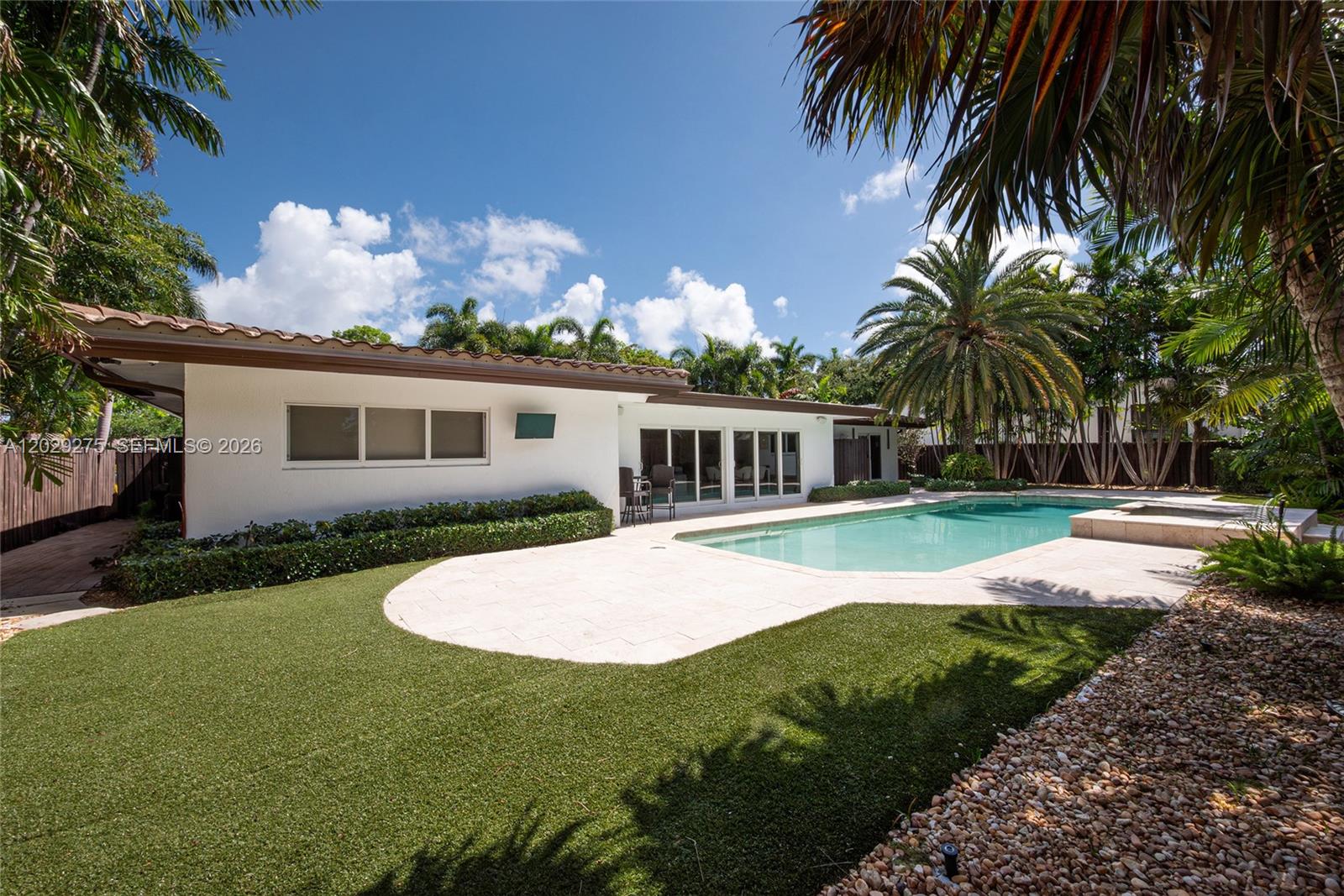2716 NE 29th Ct Fort Lauderdale, FL 33306