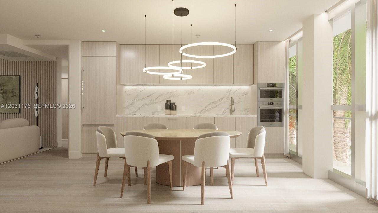 260 Collins Ave #302