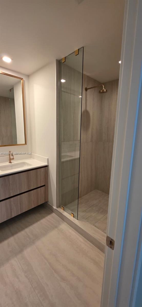 77 SE 5th St #2108 Miami, FL 33131
