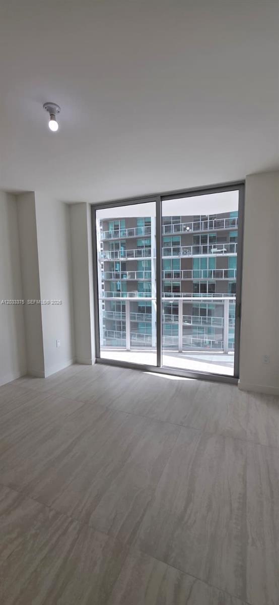 77 SE 5th St #2108 Miami, FL 33131
