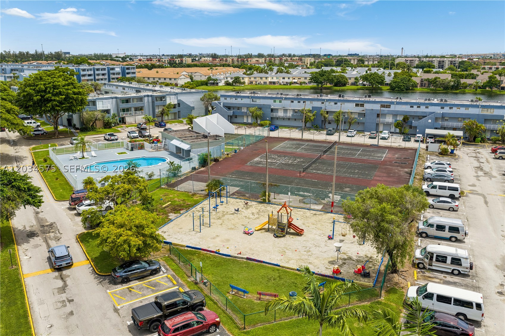 9371 Fontainebleau Blvd #I201 Miami, FL 33172