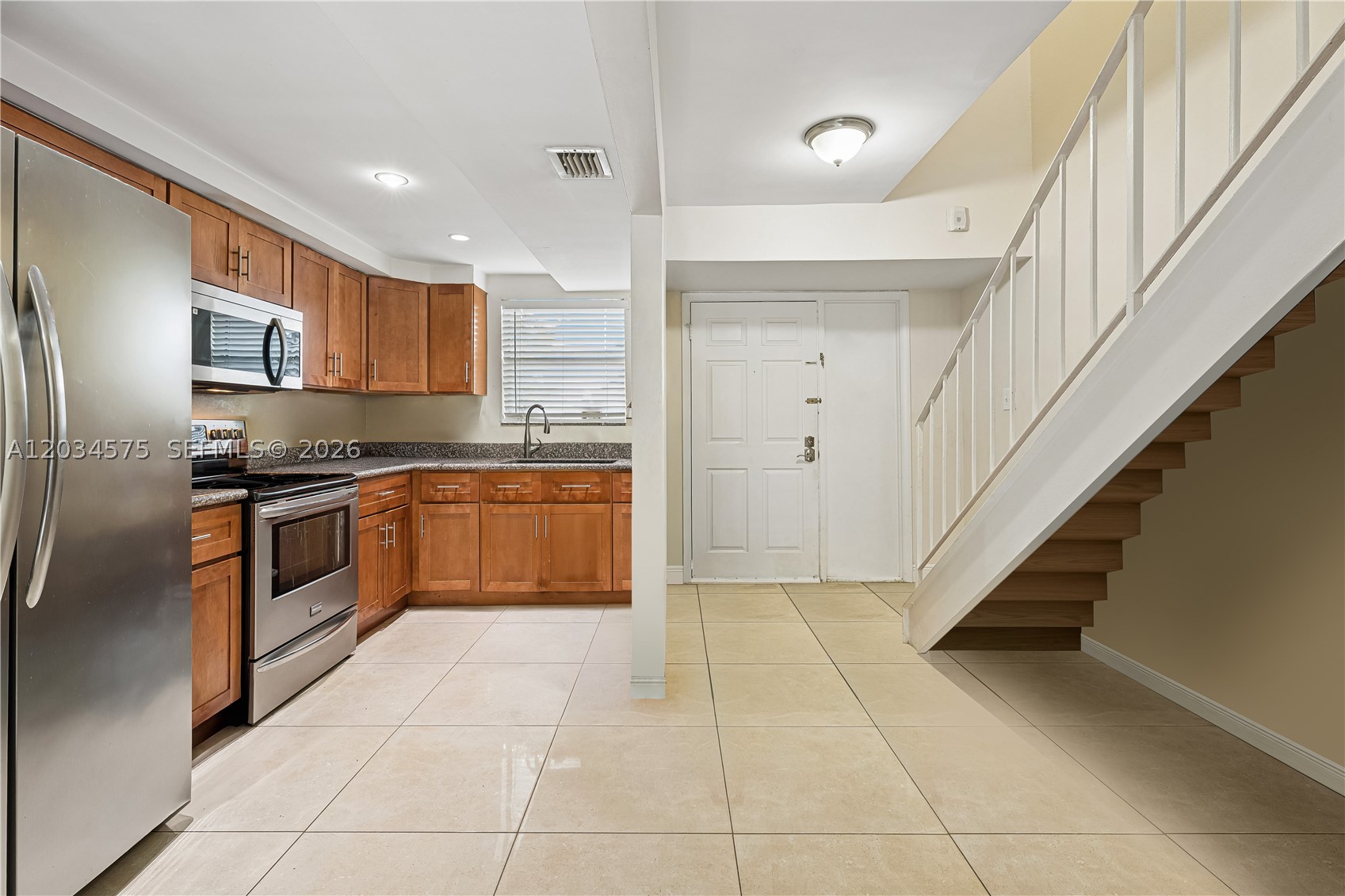9371 Fontainebleau Blvd #I201 Miami, FL 33172