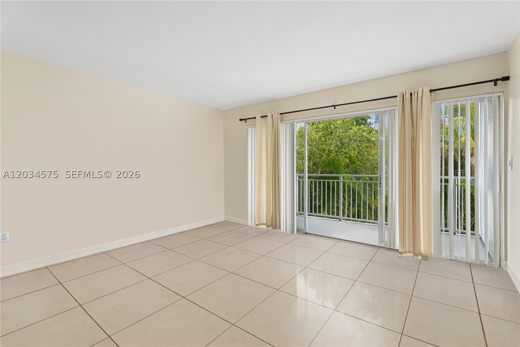 9371 Fontainebleau Blvd #I201 Miami, FL 33172