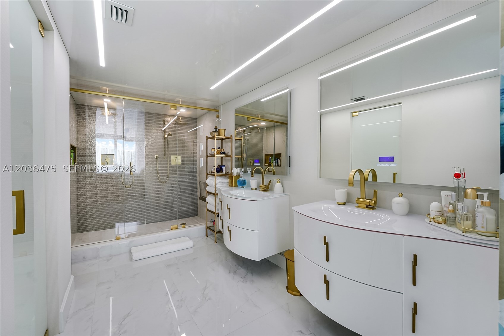 18000 N Bay Rd #902 Sunny Isles Beach, FL 33160