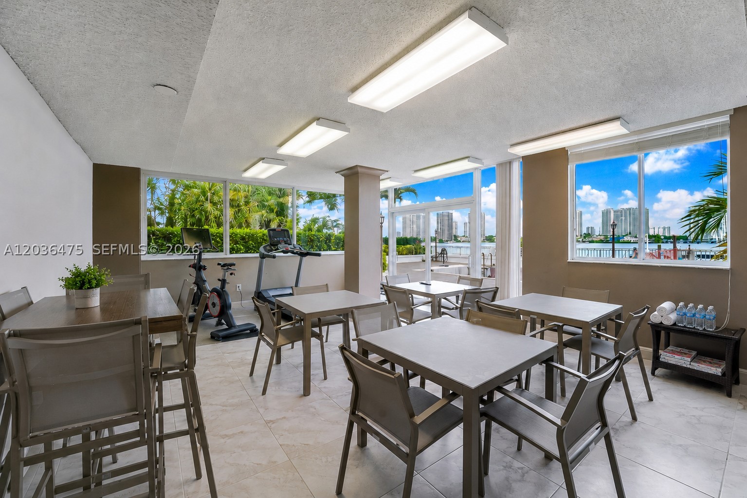 18000 N Bay Rd #902 Sunny Isles Beach, FL 33160