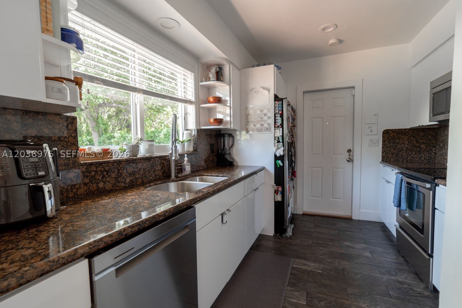 1244 S Alhambra Cir #1244 Coral Gables, FL 33146