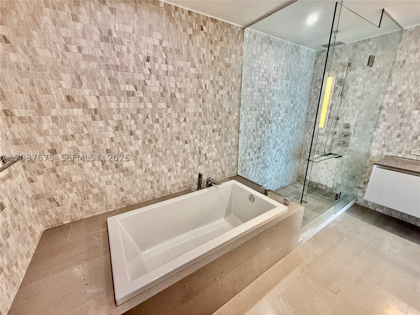 image Reach Brickell City Centre22