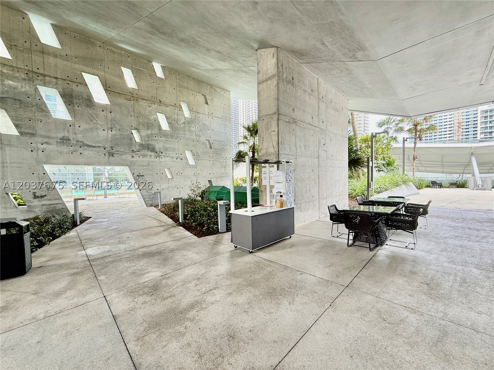image Reach Brickell City Centre40