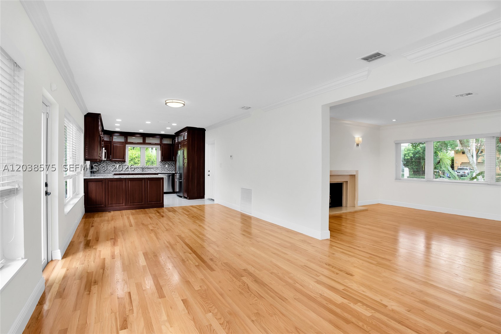 1100 S Alhambra Cir Coral Gables, FL 33146