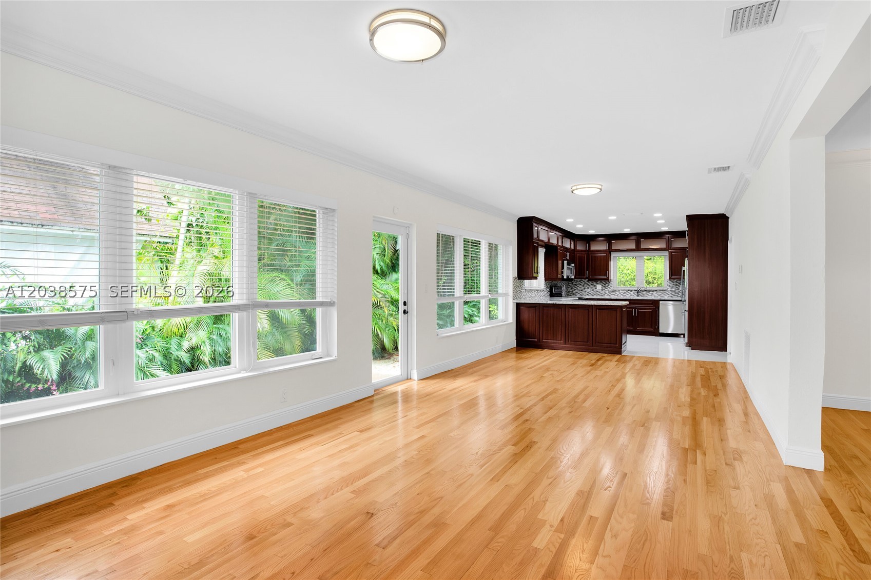 1100 S Alhambra Cir Coral Gables, FL 33146