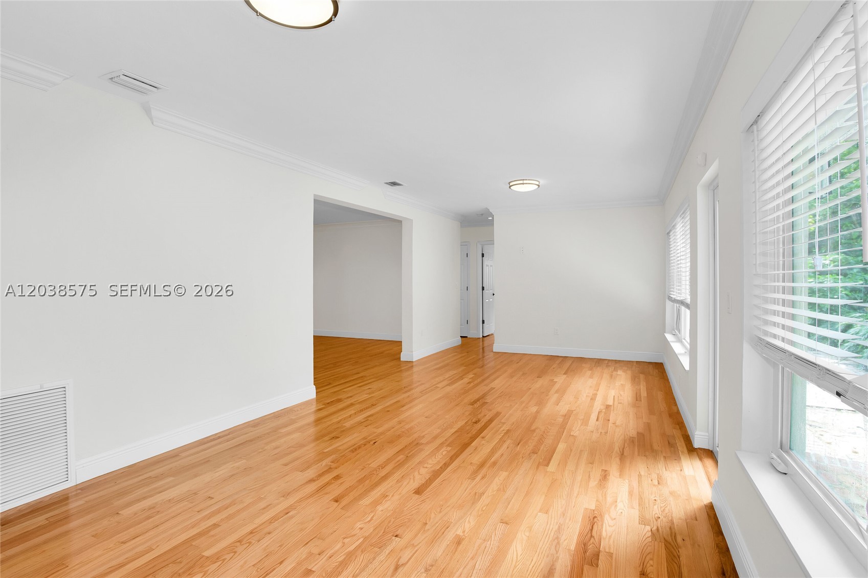 1100 S Alhambra Cir Coral Gables, FL 33146