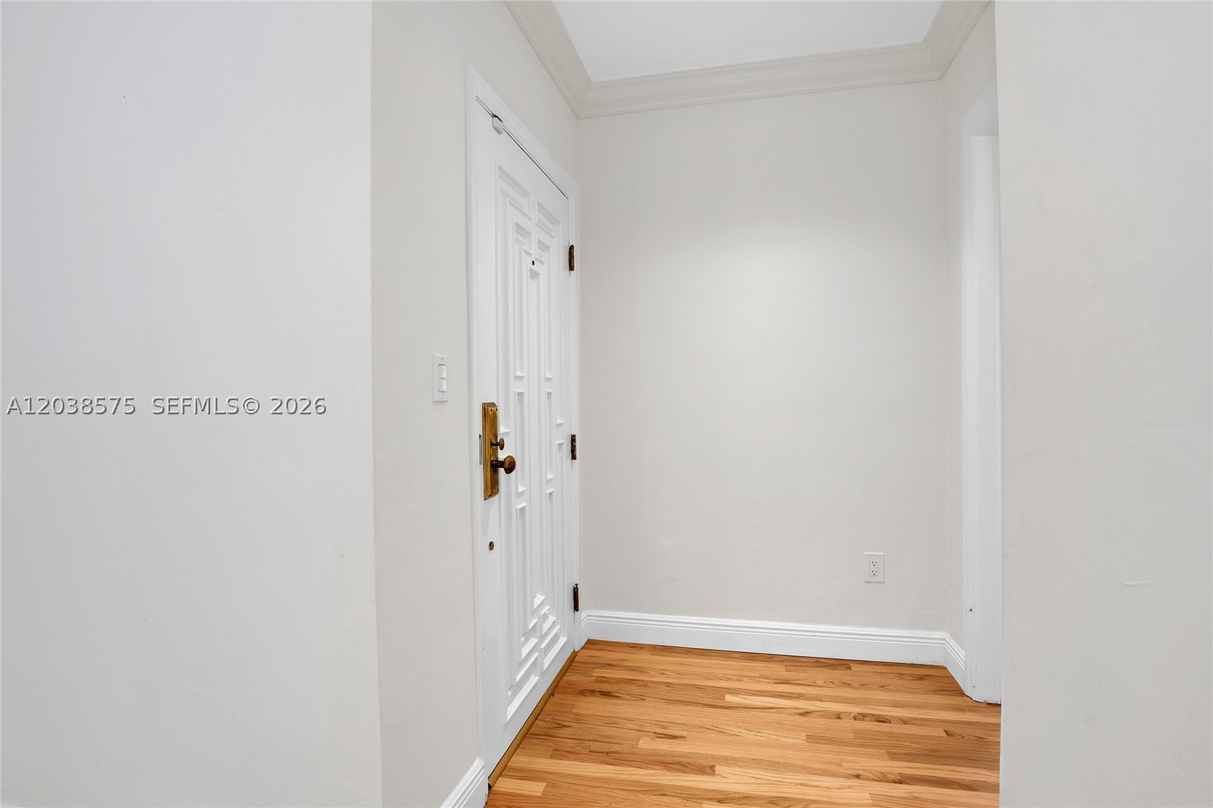 1100 S Alhambra Cir Coral Gables, FL 33146