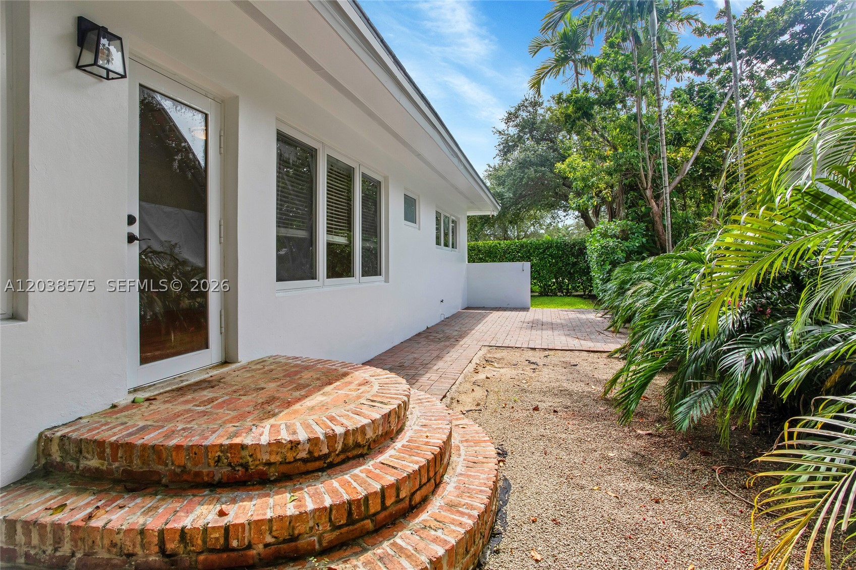 1100 S Alhambra Cir Coral Gables, FL 33146