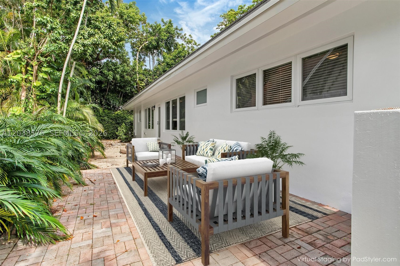 1100 S Alhambra Cir Coral Gables, FL 33146