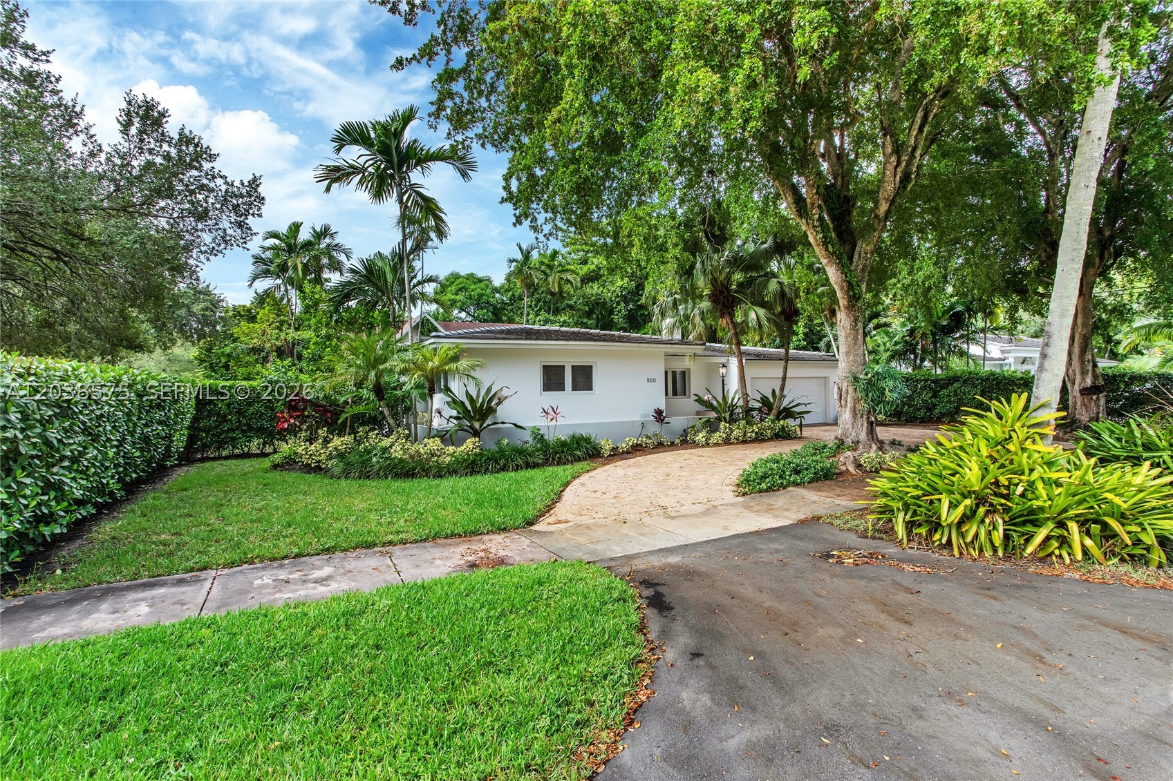 1100 S Alhambra Cir Coral Gables, FL 33146