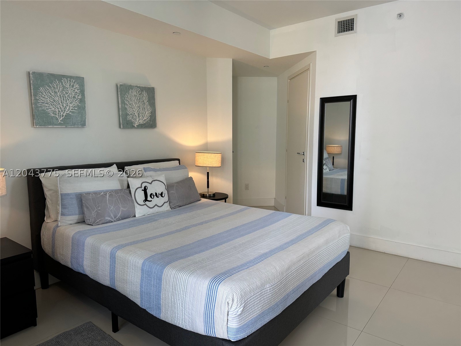 image Brickell House12