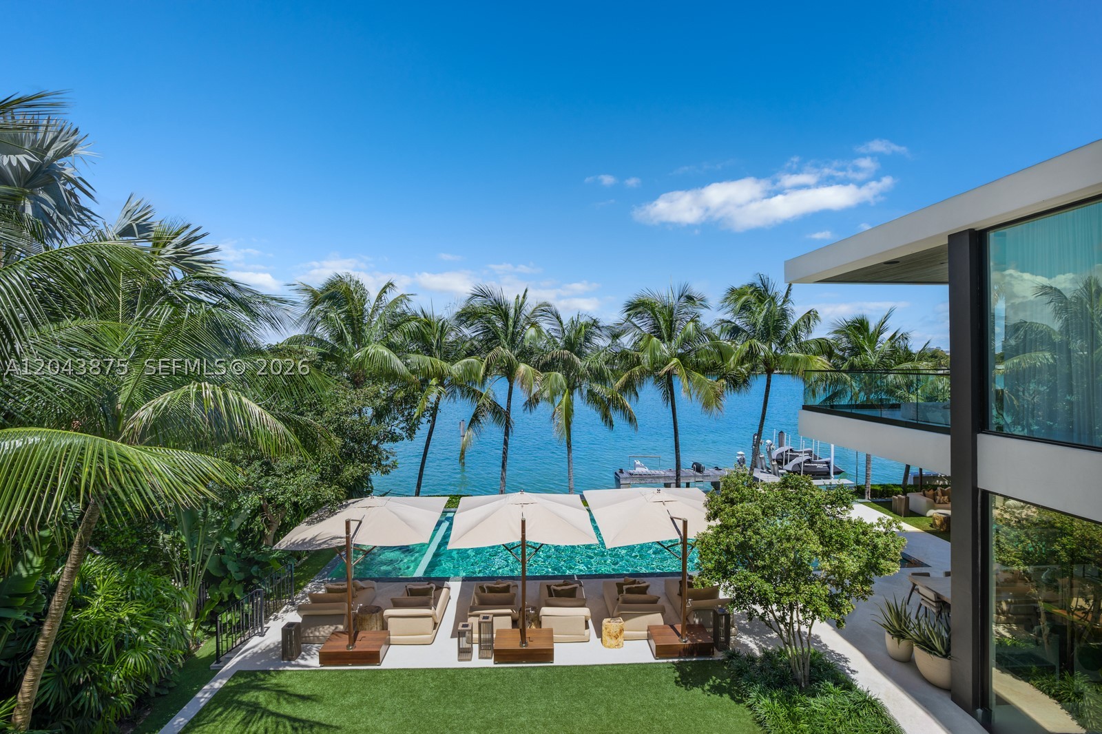 58 La Gorce Cir Miami Beach, FL 33141