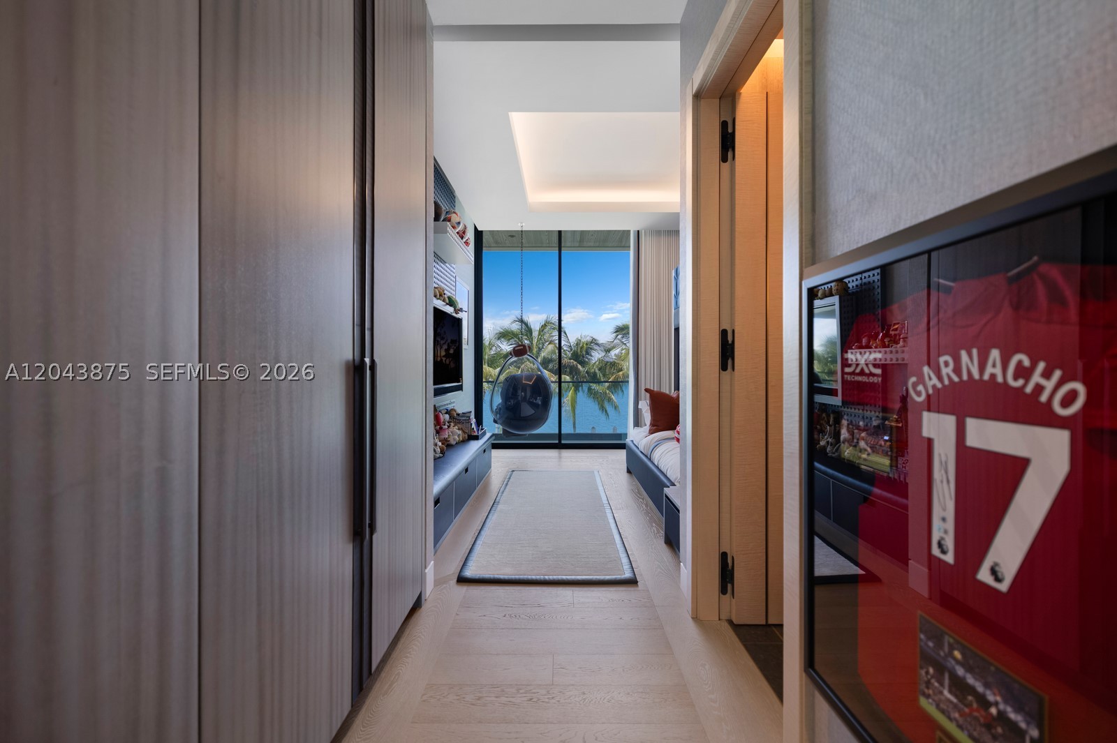 58 La Gorce Cir Miami Beach, FL 33141