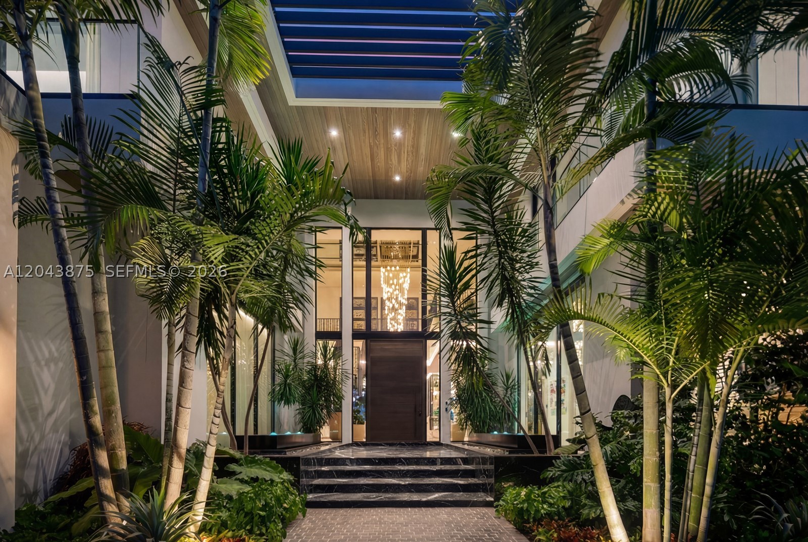 58 La Gorce Cir Miami Beach, FL 33141