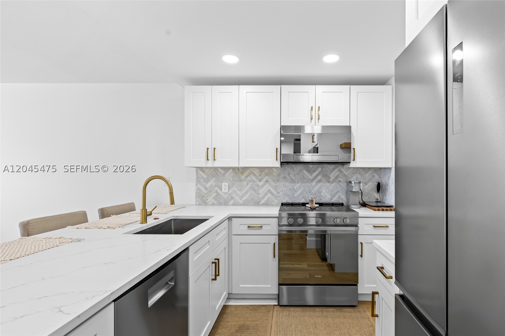 301 N Ocean Blvd #302