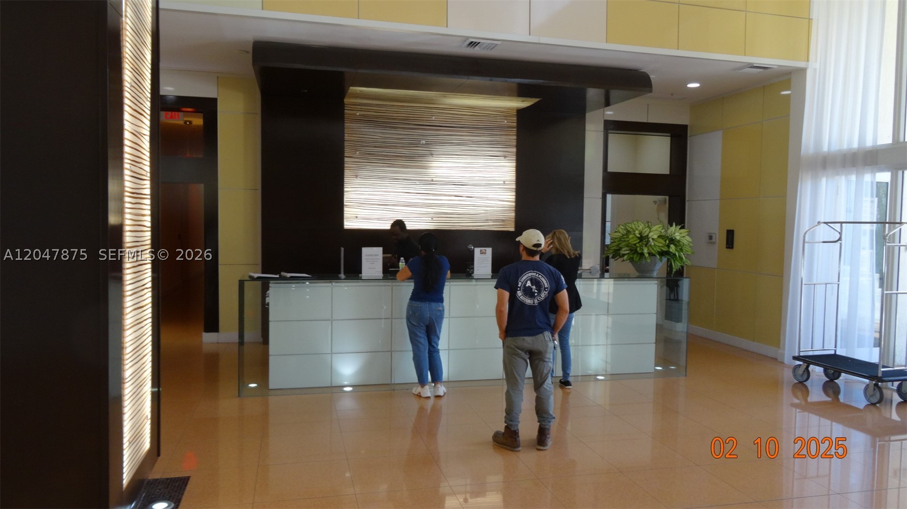 image The Venture at Aventura15