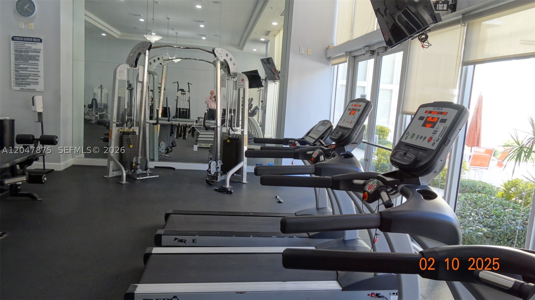 image The Venture at Aventura19