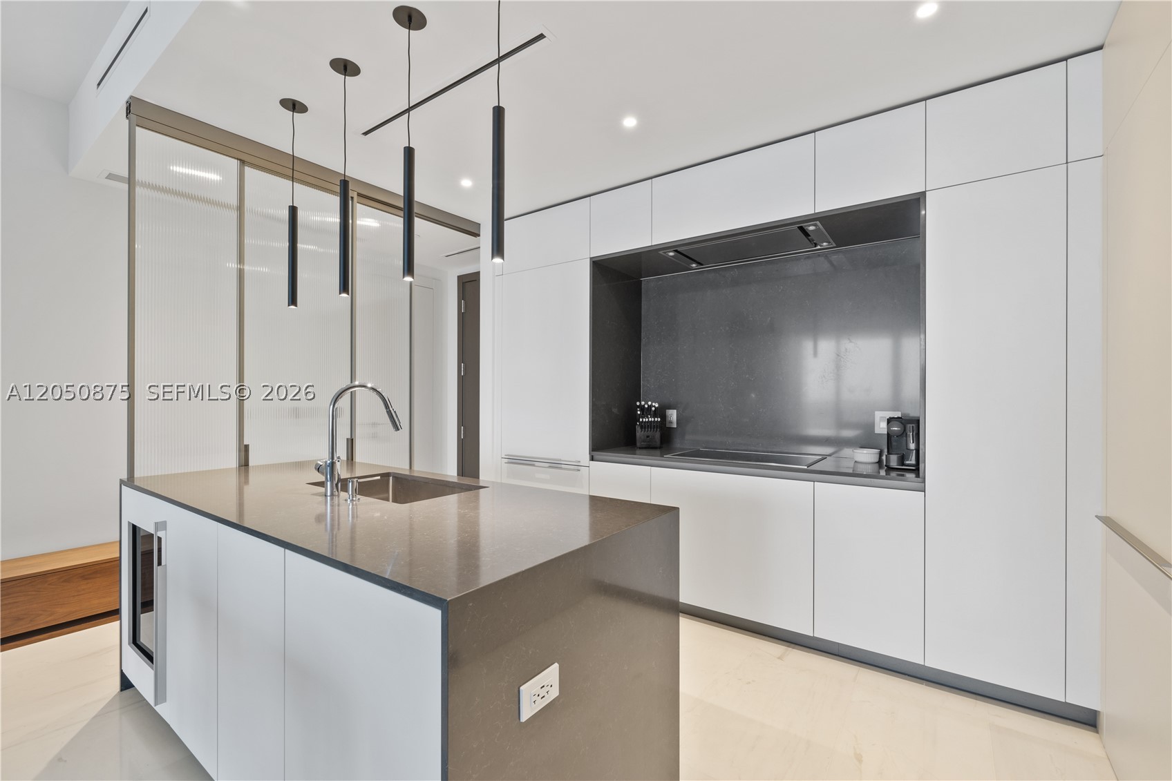 300 Biscayne Blvd Way #3104 Miami, FL 33131