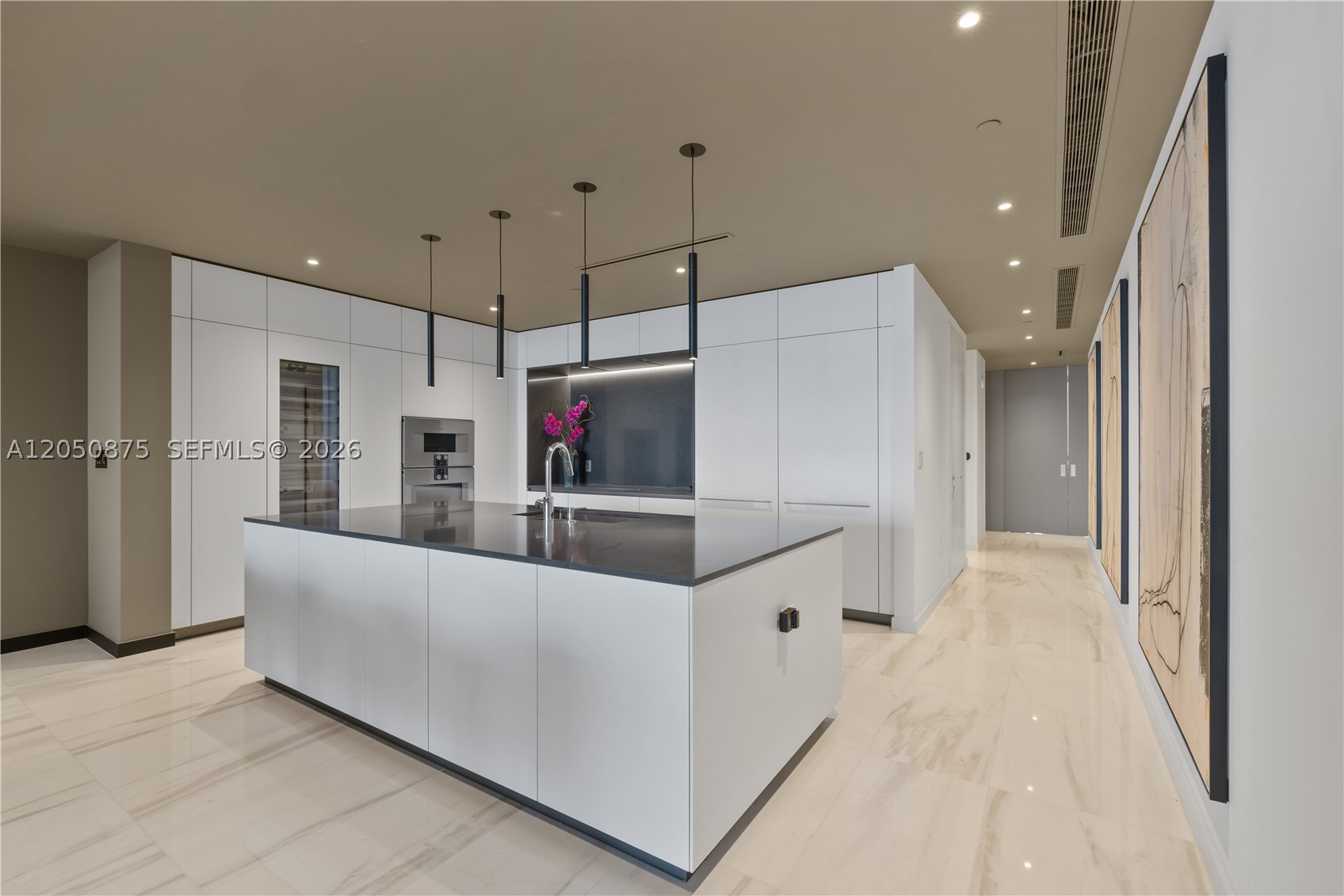 300 Biscayne Blvd Way #3104 Miami, FL 33131