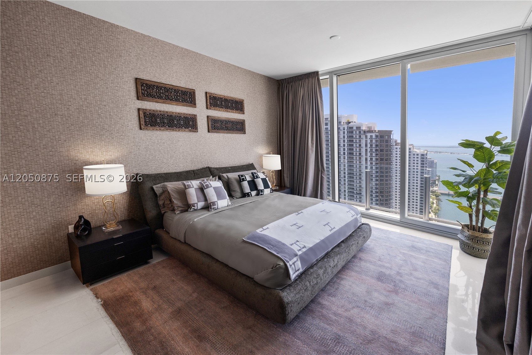 300 Biscayne Blvd Way #3104 Miami, FL 33131