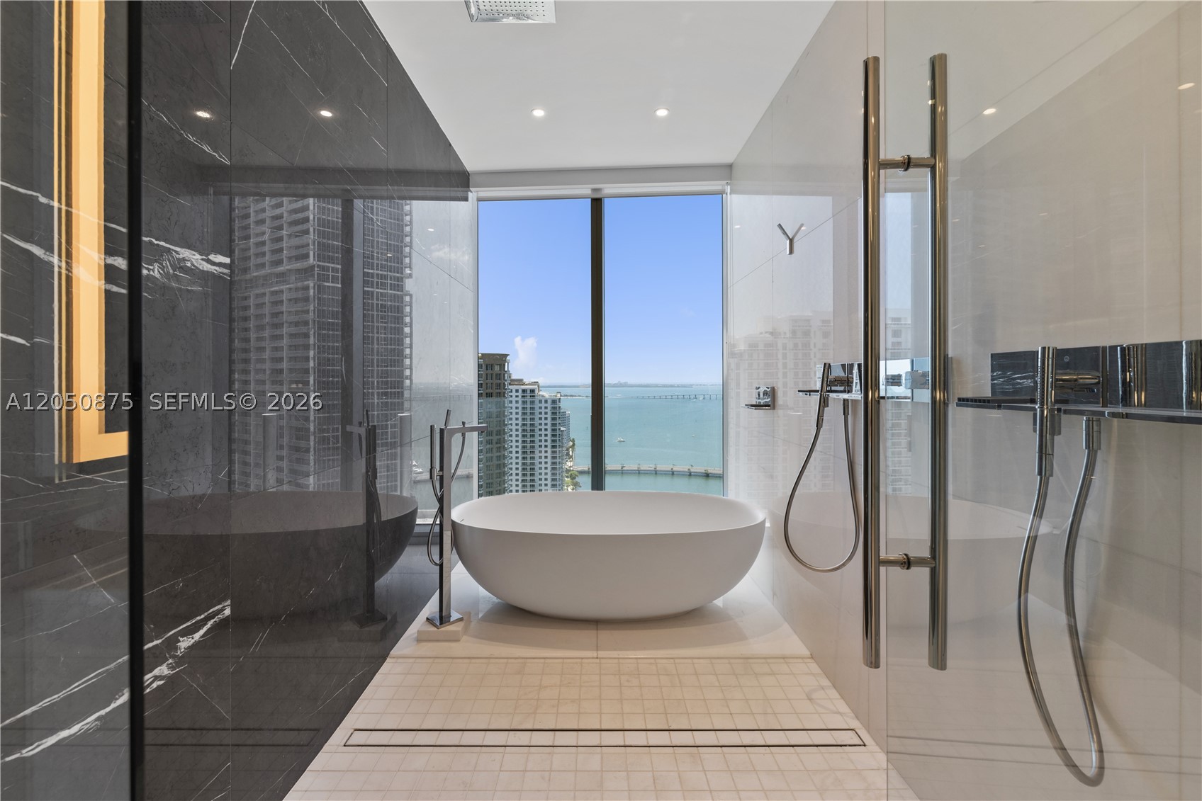 300 Biscayne Blvd Way #3104 Miami, FL 33131