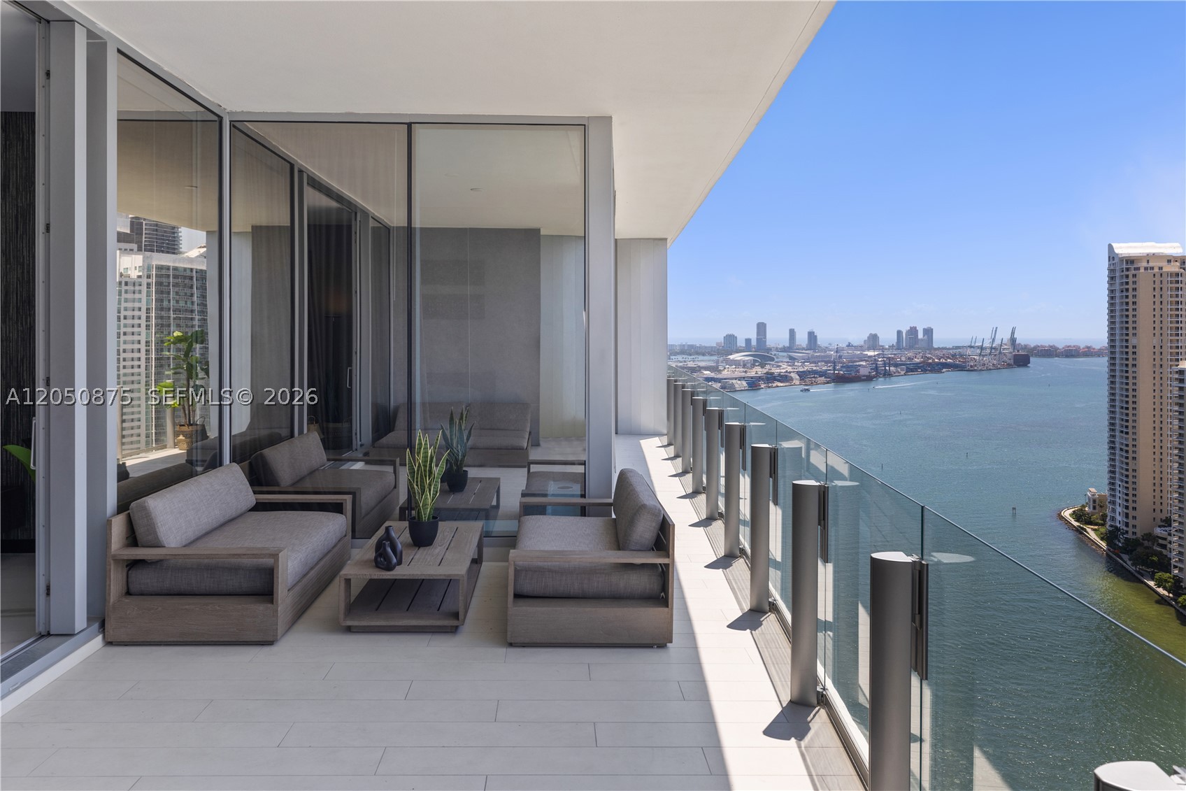 300 Biscayne Blvd Way #3104 Miami, FL 33131