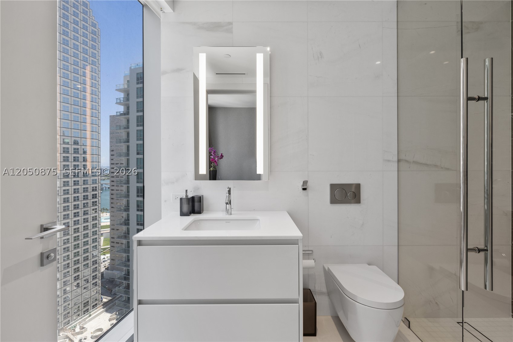 300 Biscayne Blvd Way #3104 Miami, FL 33131