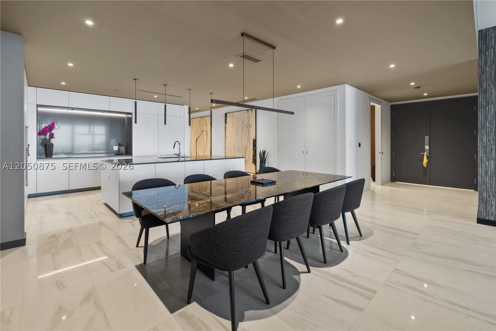 300 Biscayne Blvd Way #3104 Miami, FL 33131