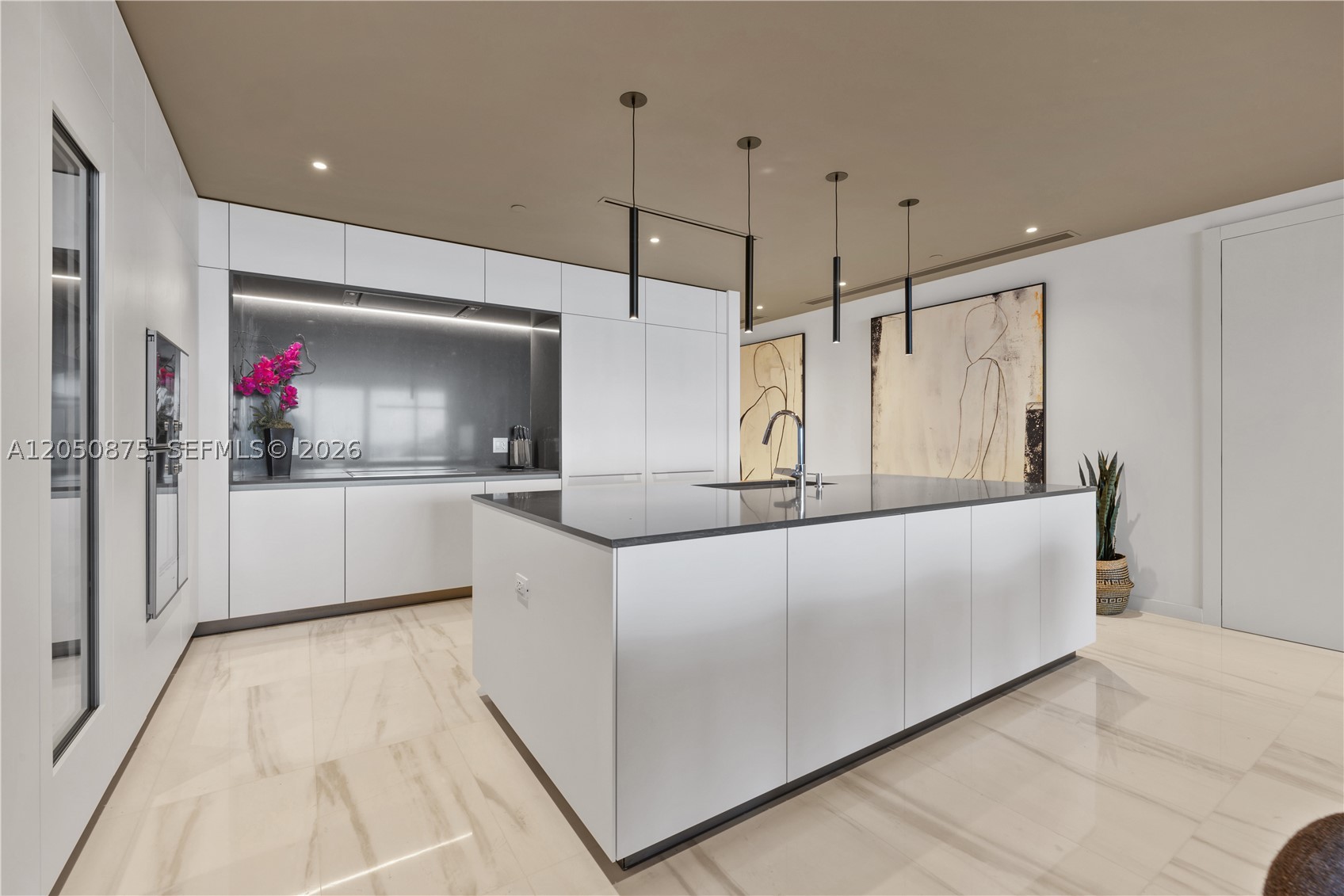 300 Biscayne Blvd Way #3104 Miami, FL 33131