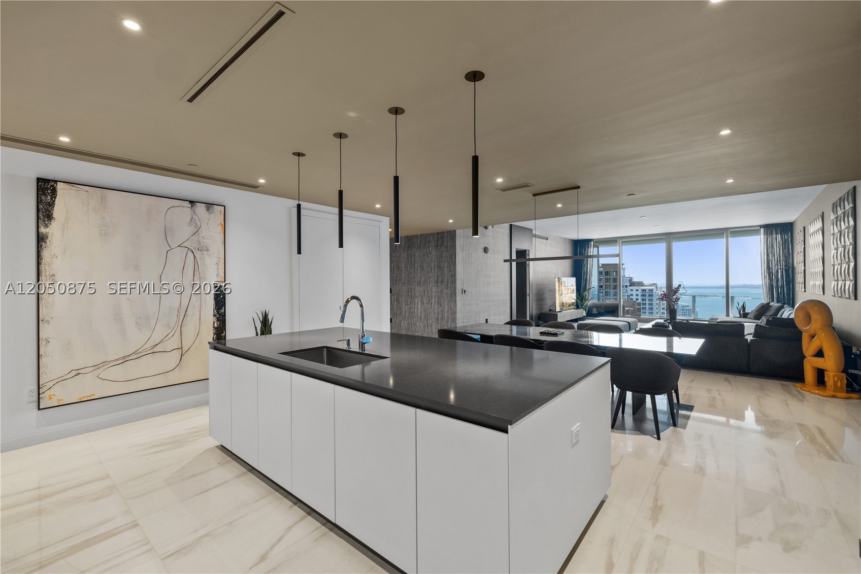300 Biscayne Blvd Way #3104 Miami, FL 33131